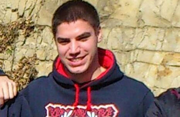 БРУКА И СРАМОТА: Навијачи Галатасараја поново оскрнавили гроб Марка Ивковића!